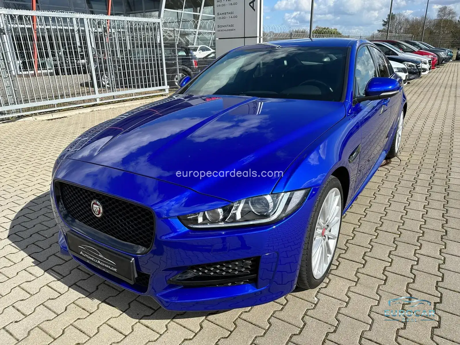Jaguar XE