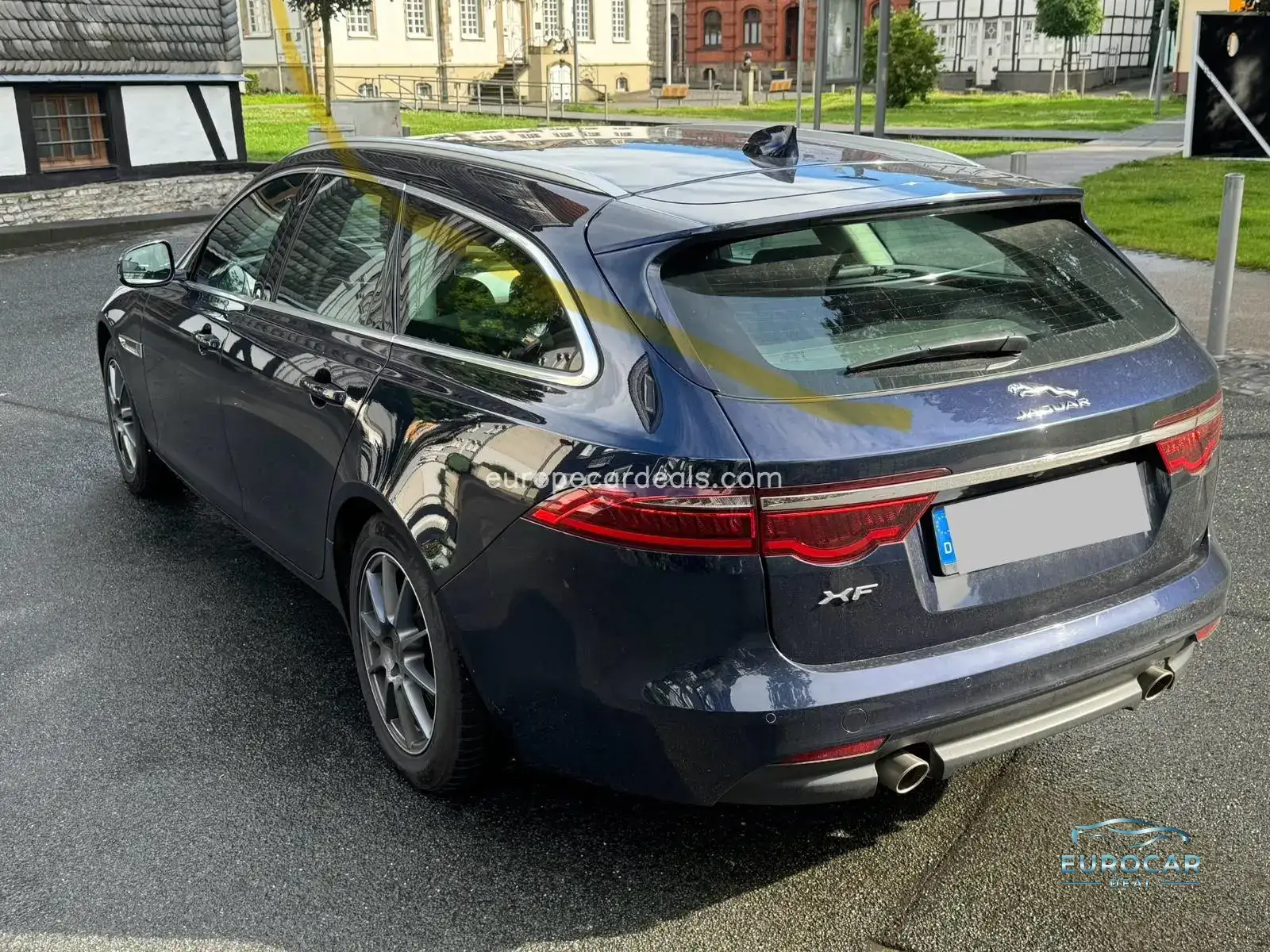 Jaguar XF