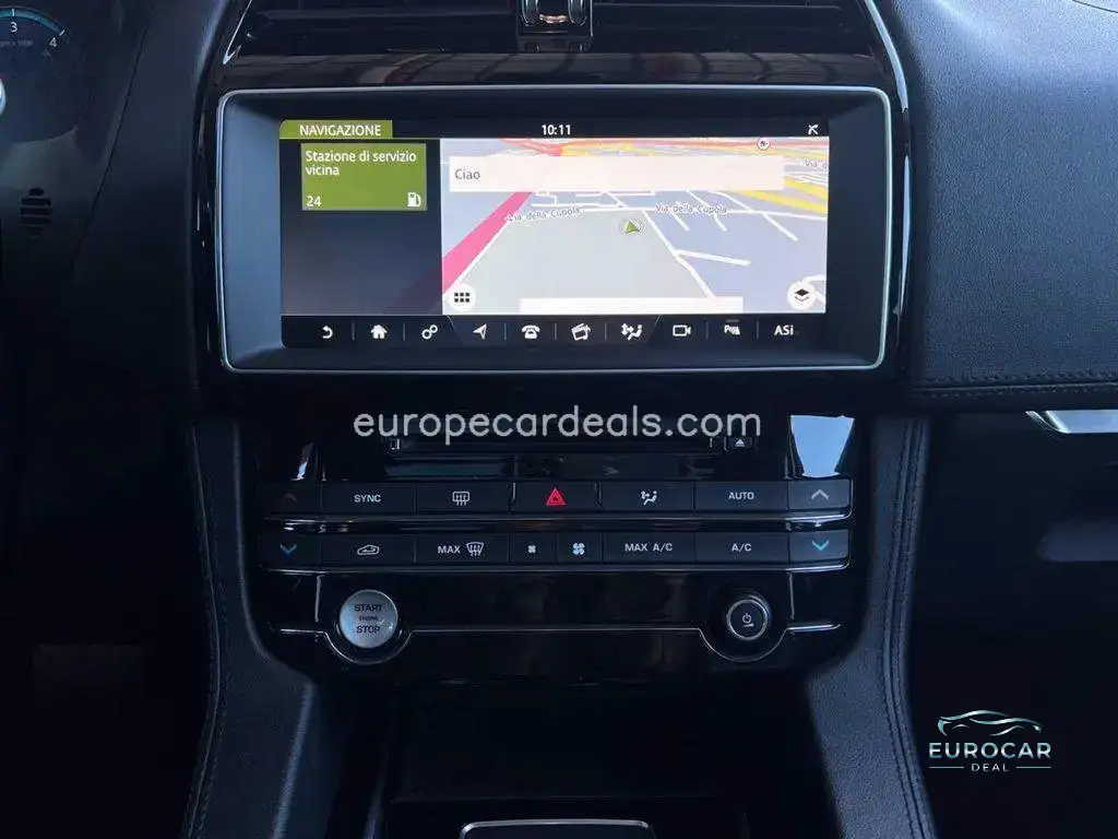 Jaguar F-Pace