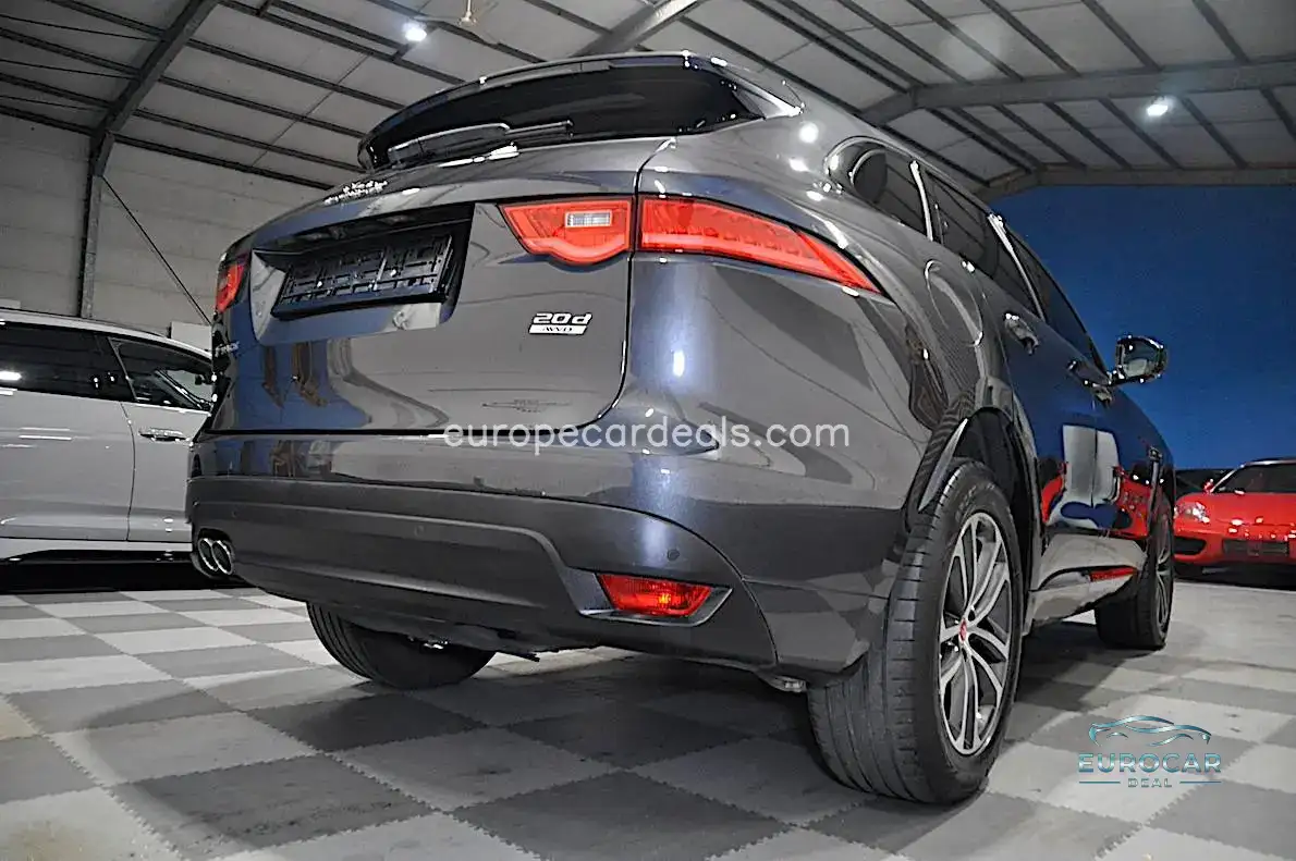 Jaguar F-Pace