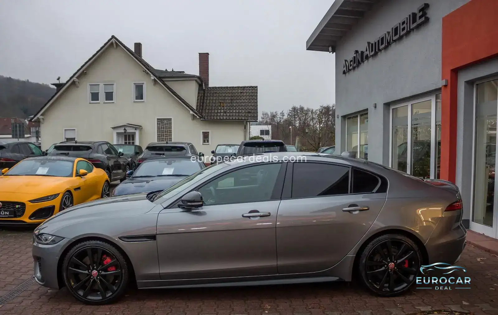 Jaguar XE