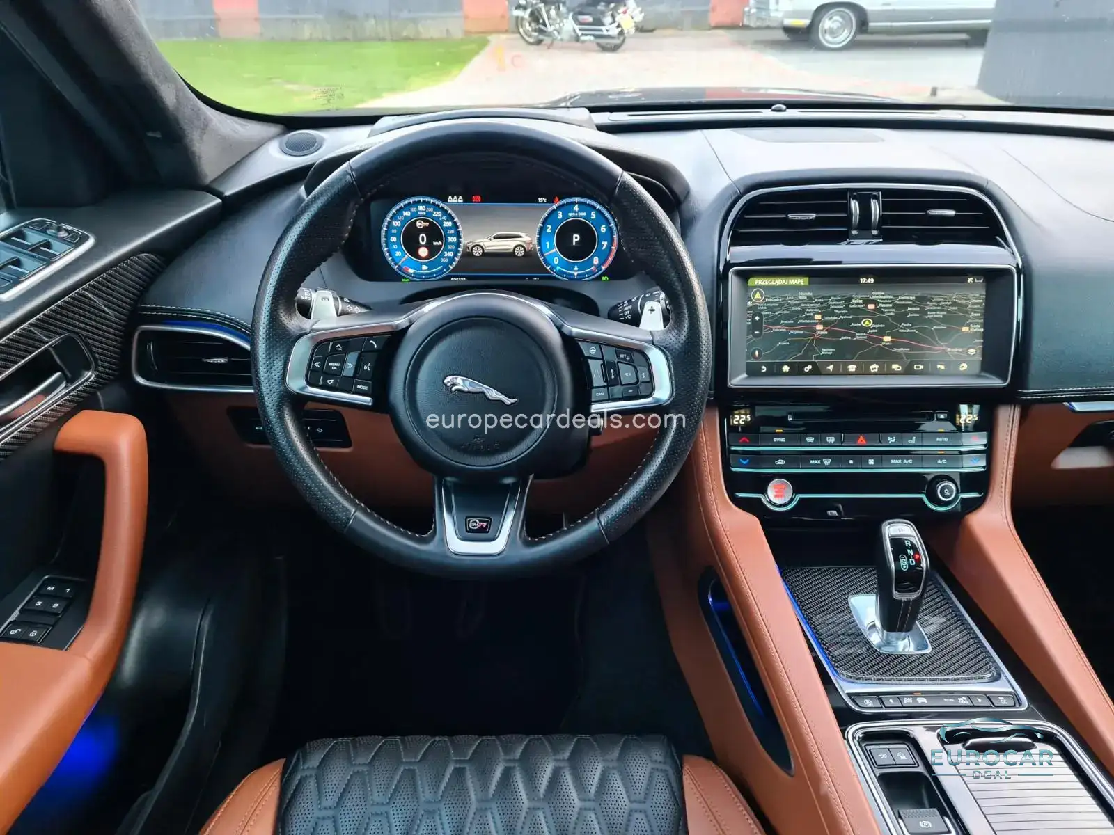 Jaguar F-Pace