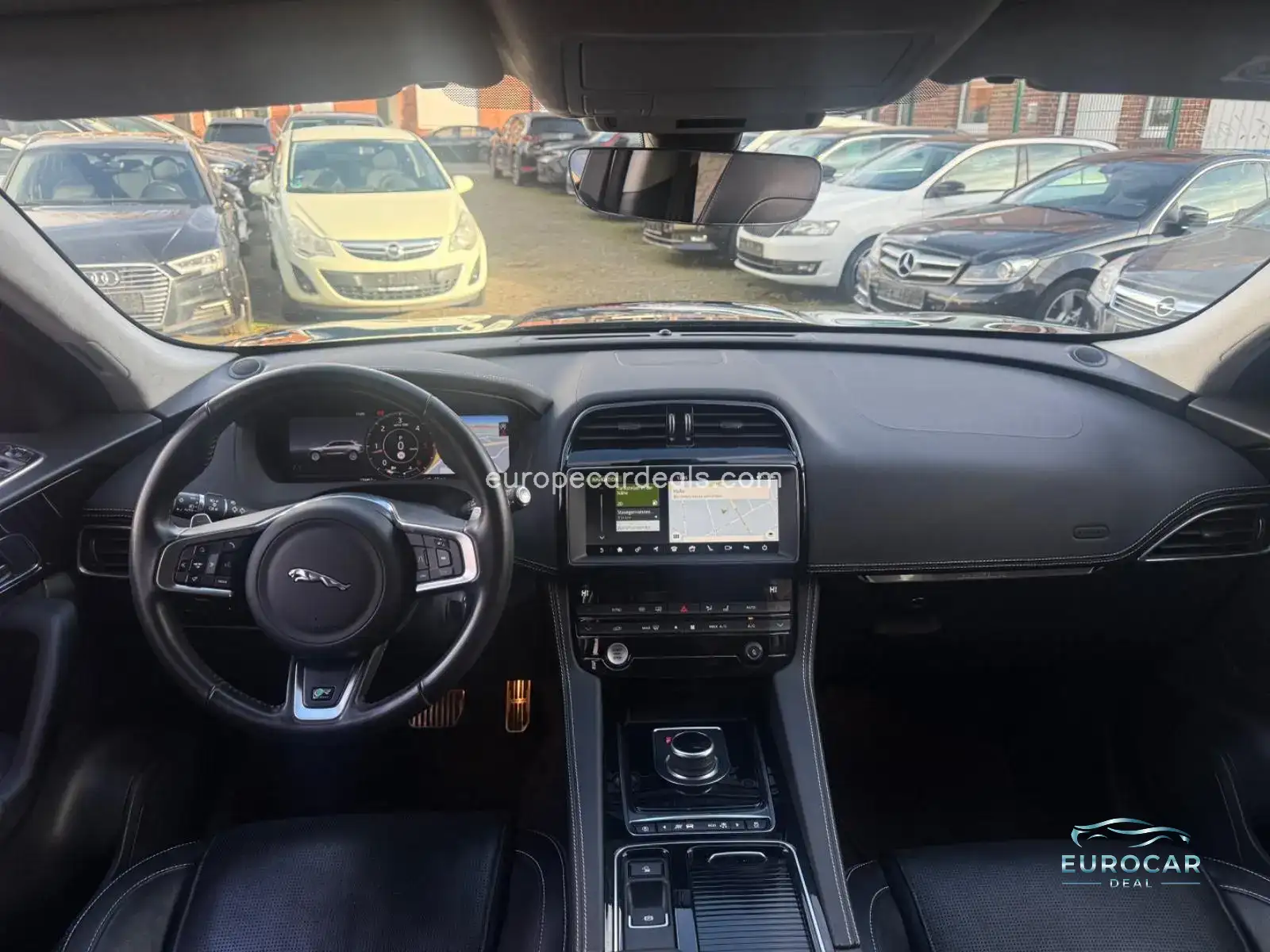 Jaguar F-Pace