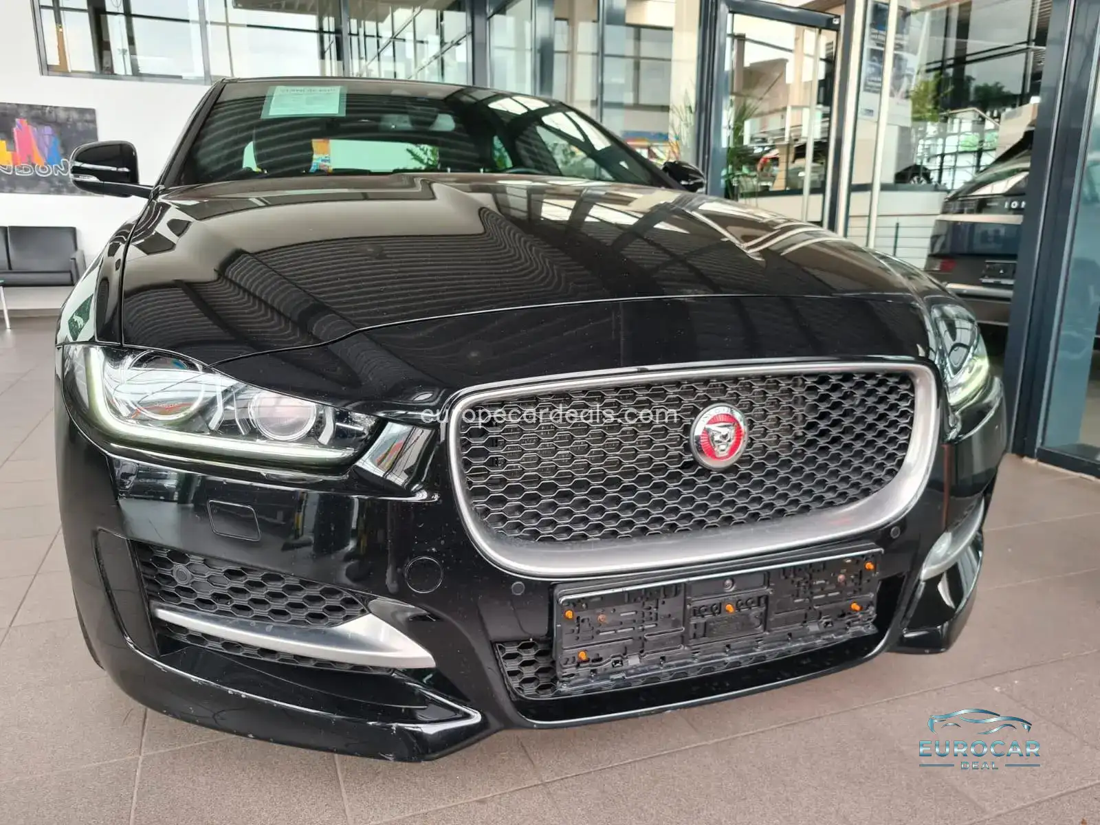Jaguar XE