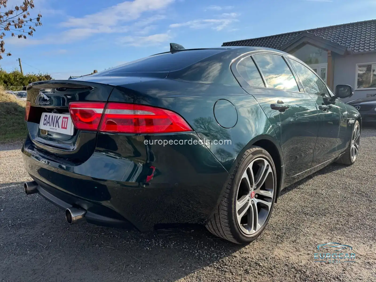 Jaguar XE