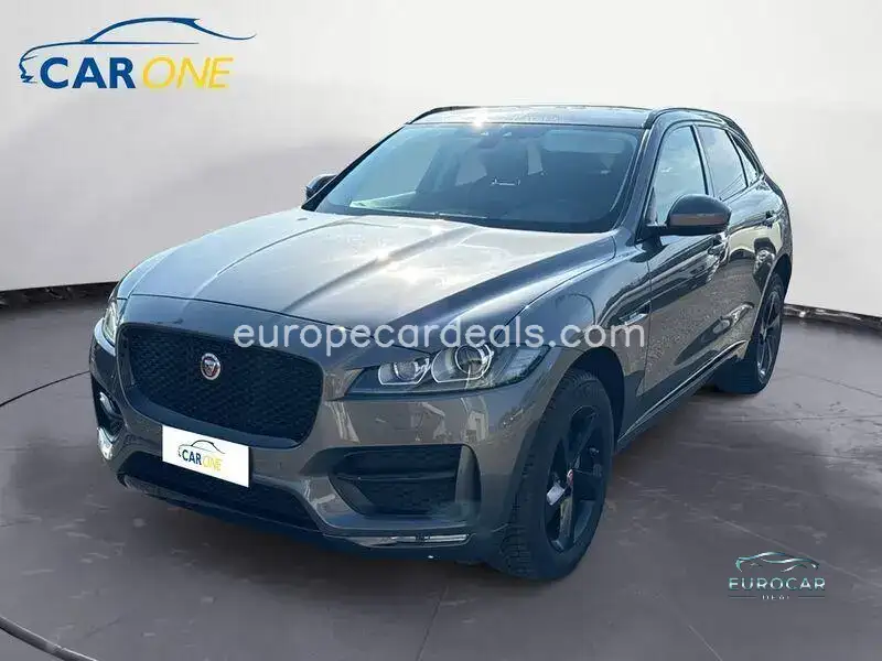 Jaguar F-Pace