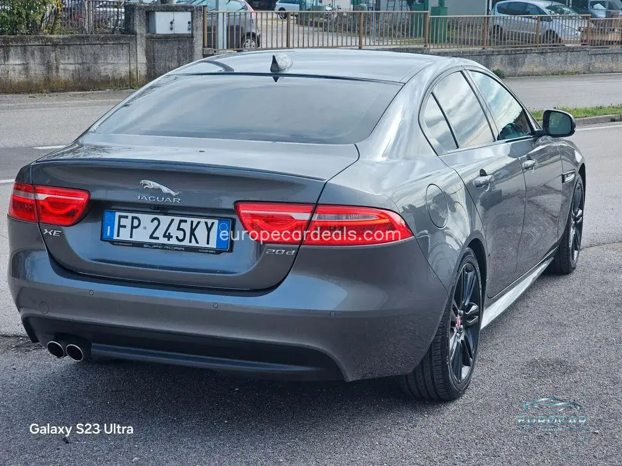 Jaguar XE