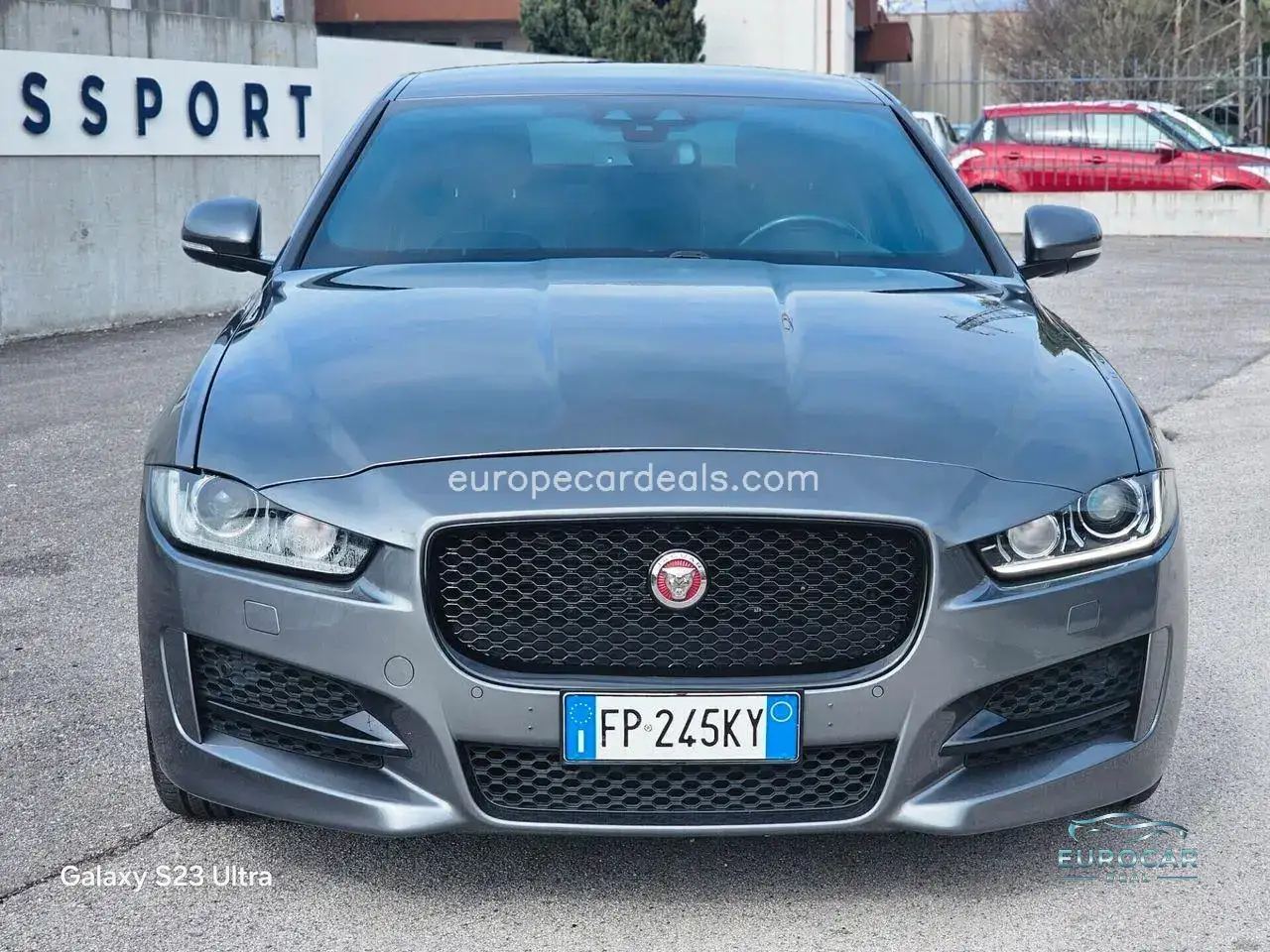 Jaguar XE