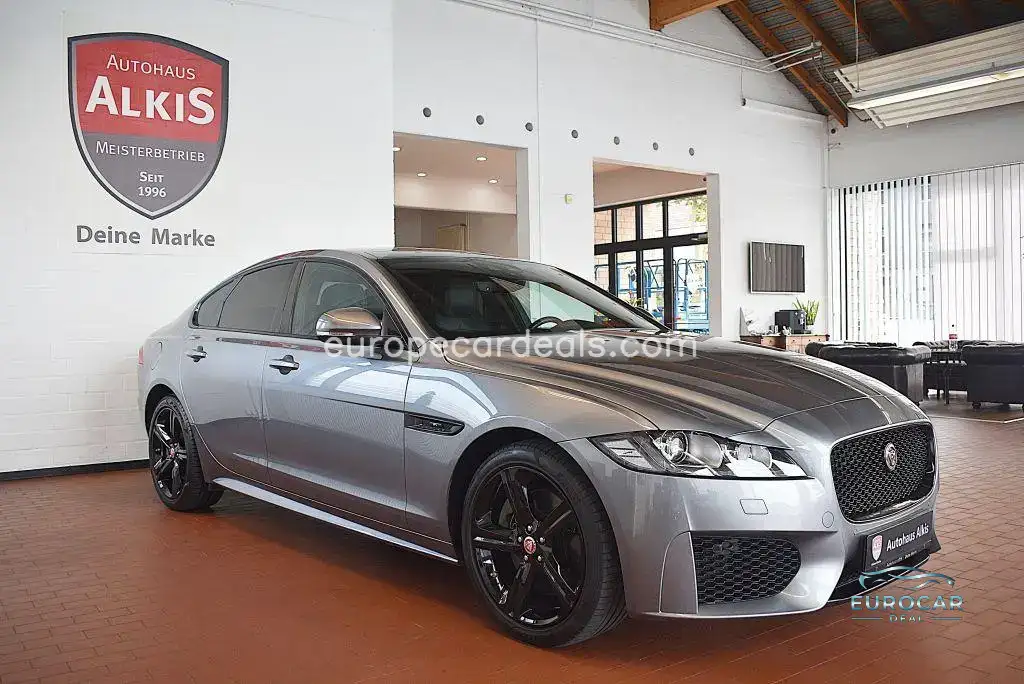 Jaguar XF