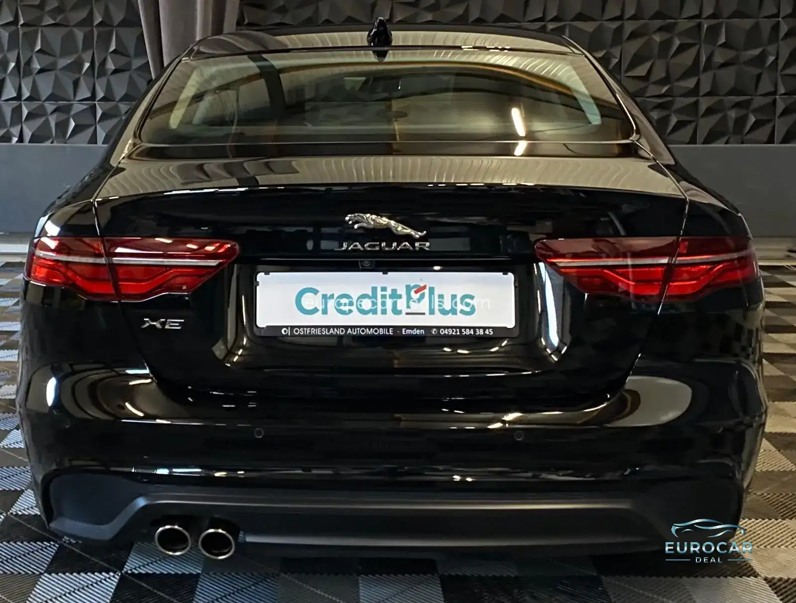 Jaguar XE