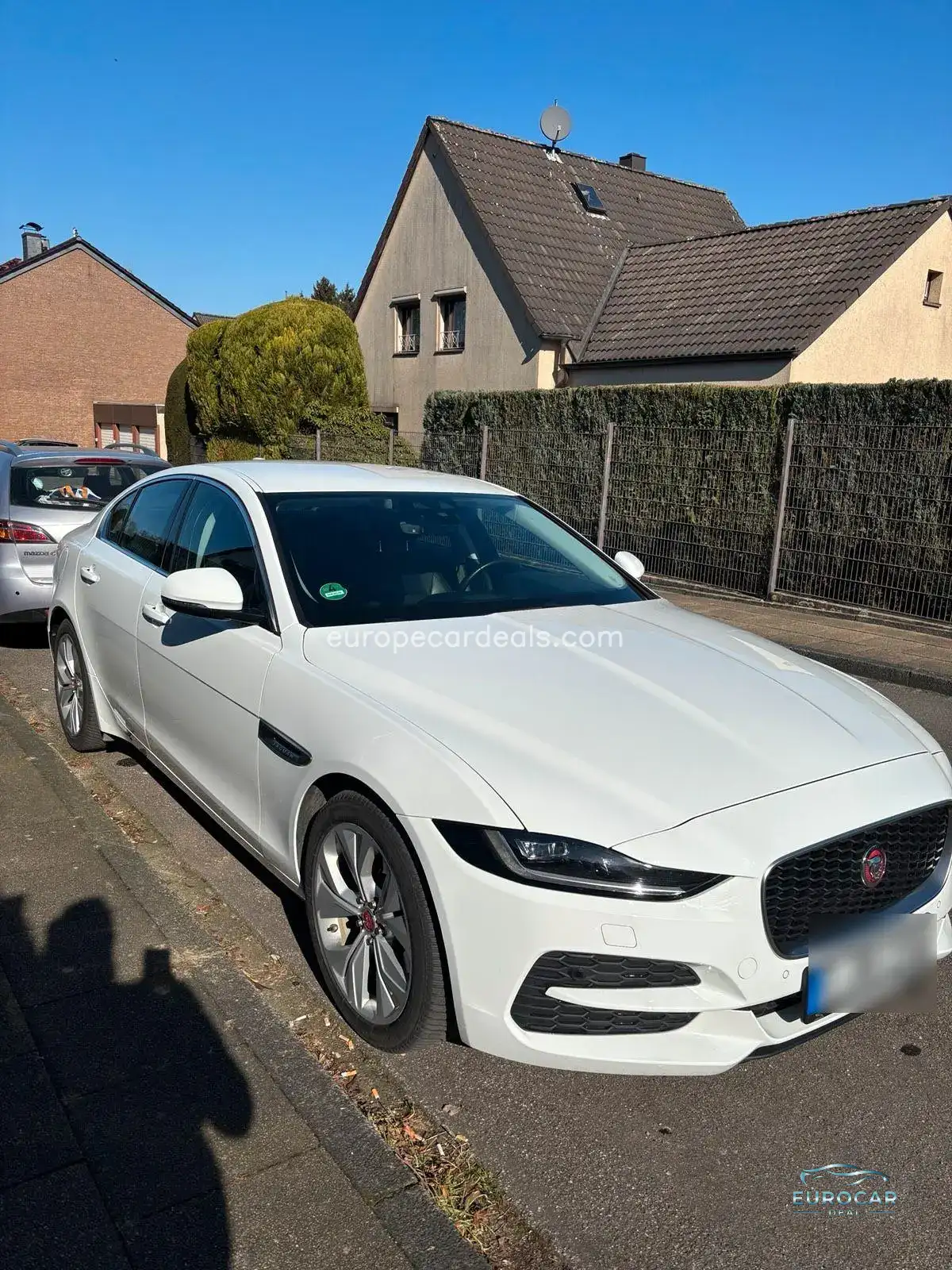 Jaguar XE