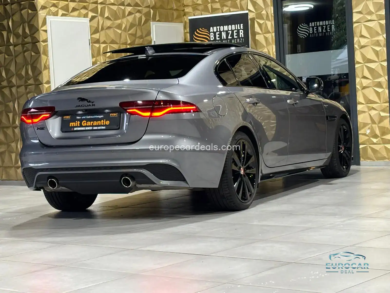 Jaguar XE