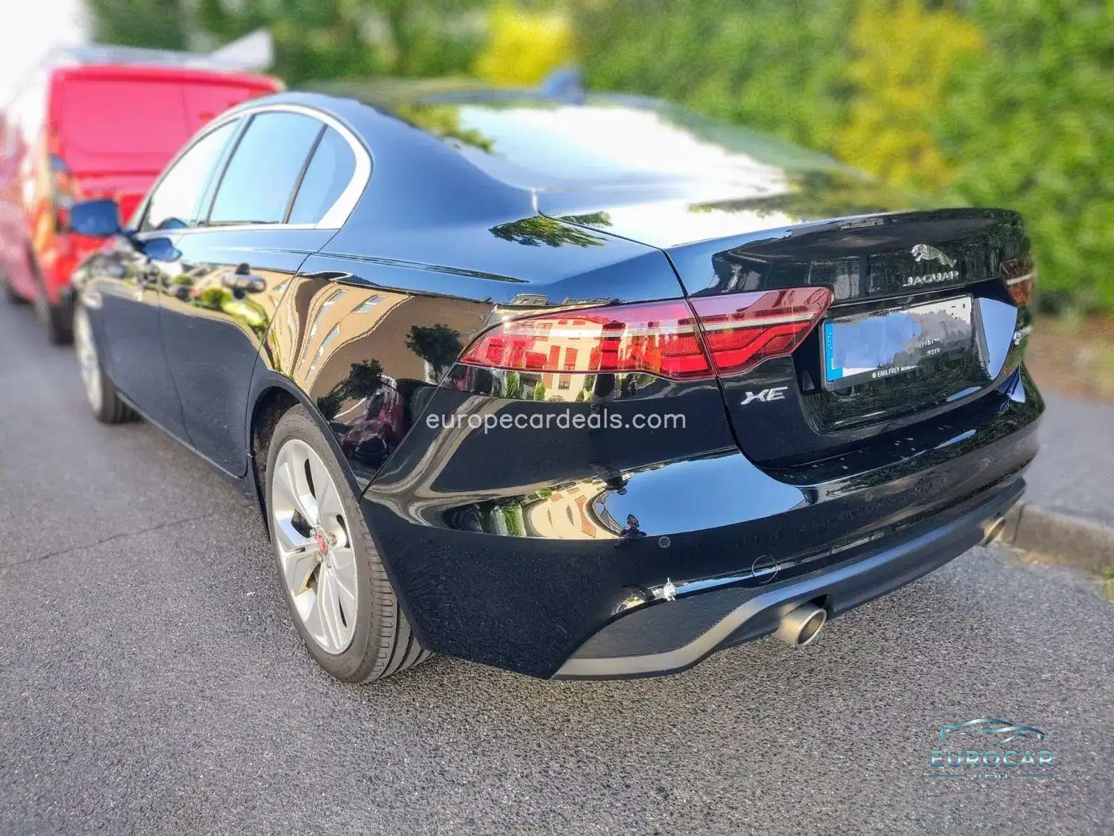 Jaguar XE