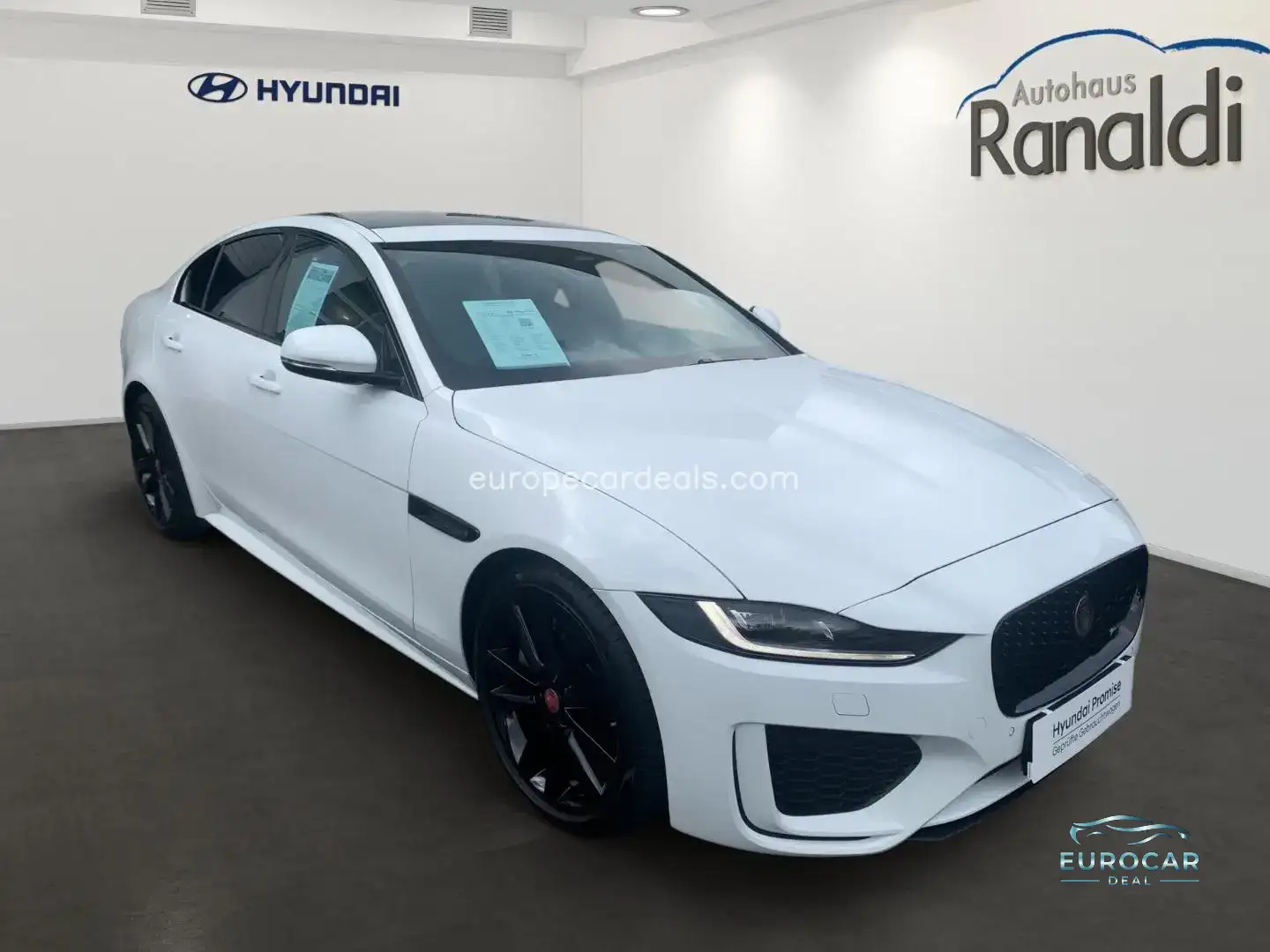 Jaguar XE