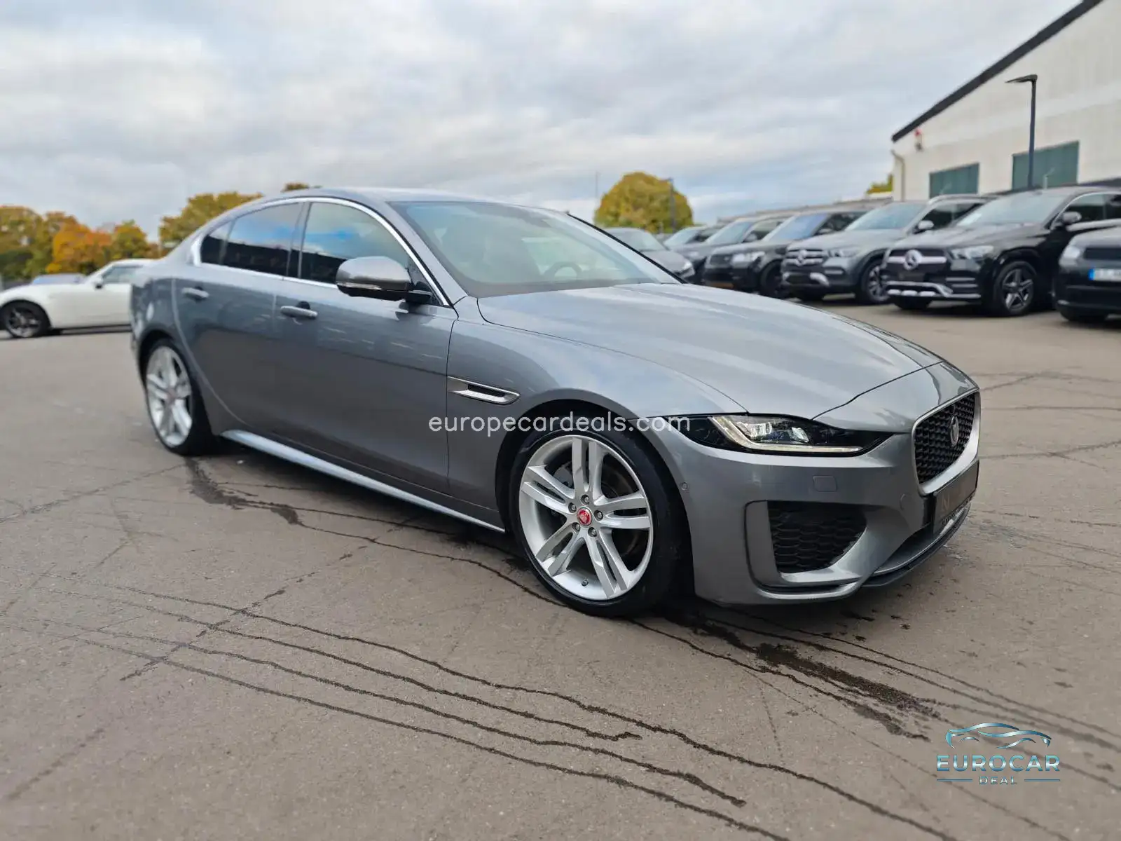 Jaguar XE
