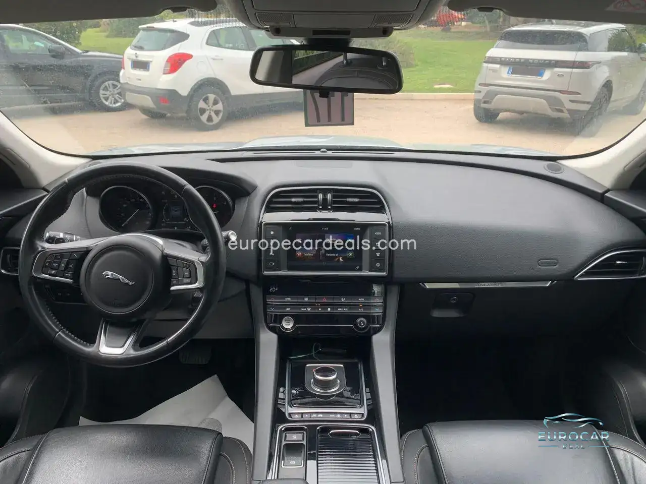 Jaguar F-Pace