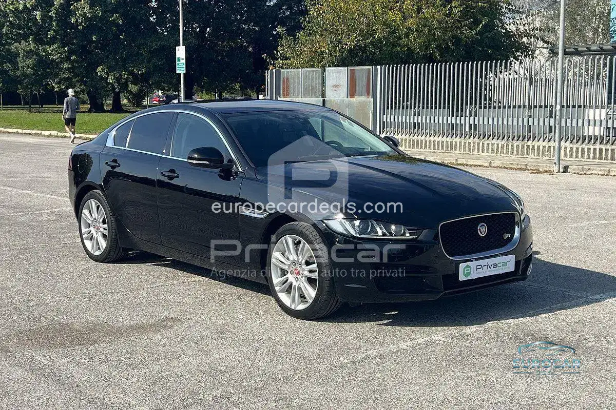 Jaguar XE