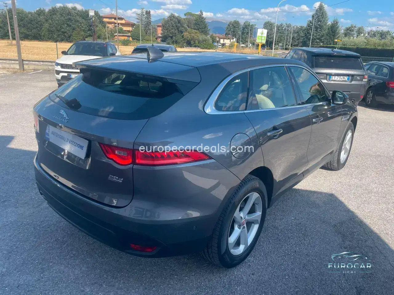 Jaguar F-Pace