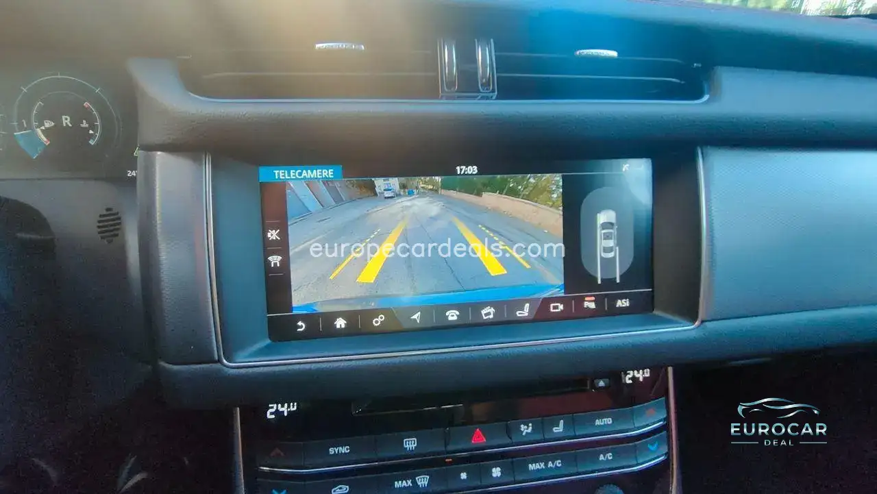 Jaguar XF