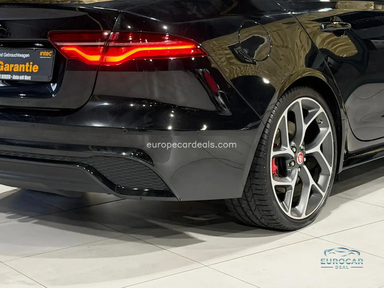 Jaguar XE