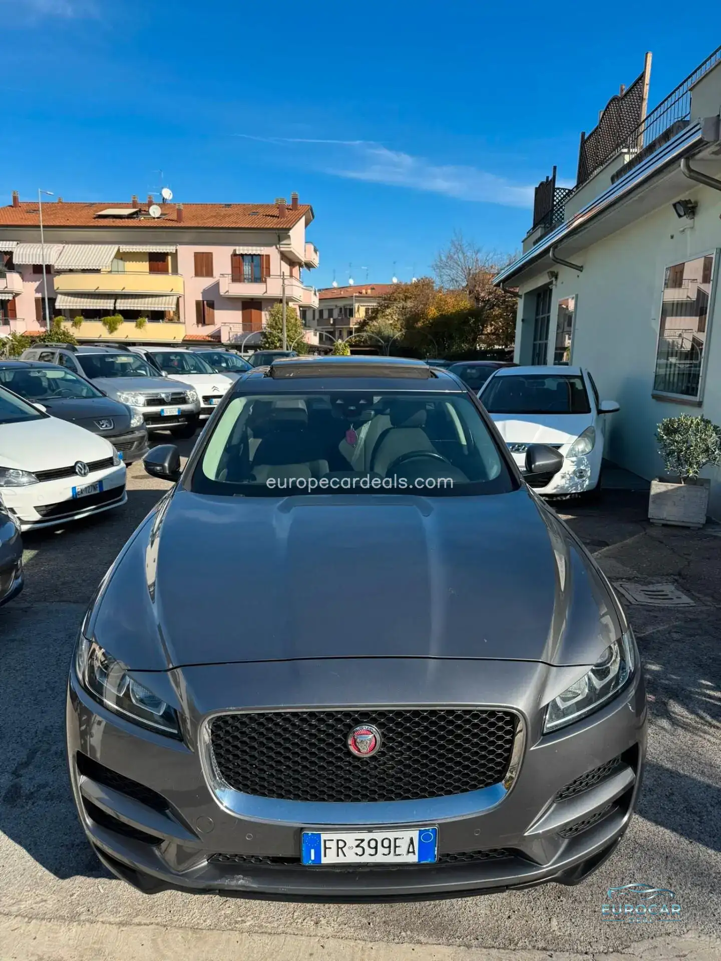 Jaguar F-Pace