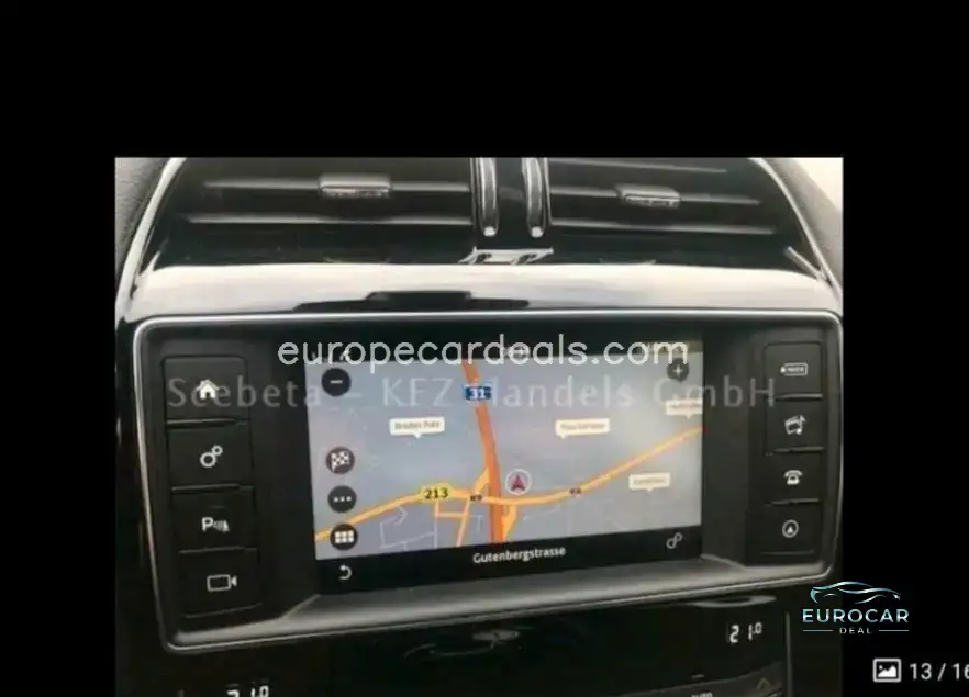 Jaguar XE