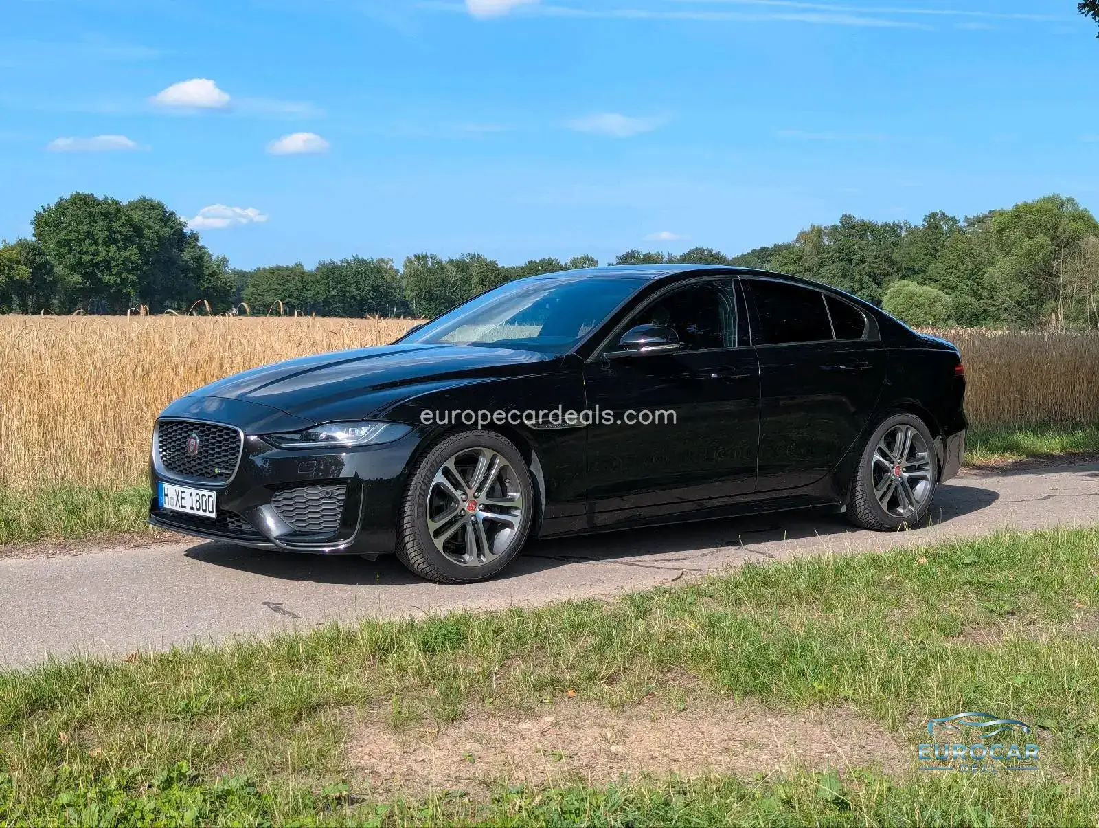 Jaguar XE