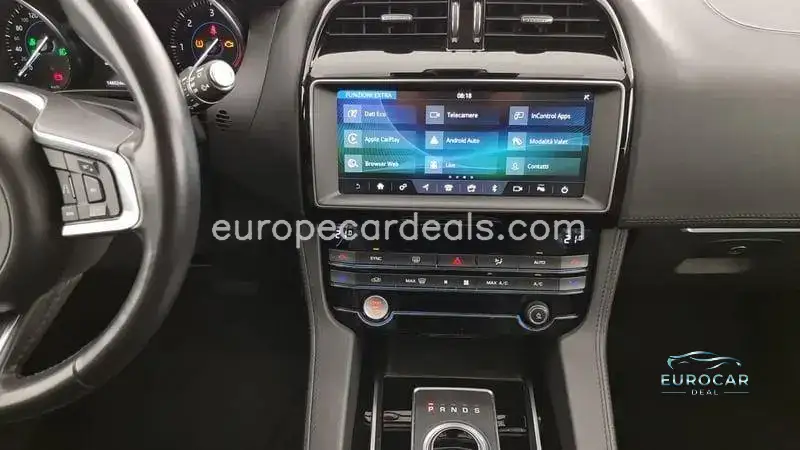 Jaguar F-Pace
