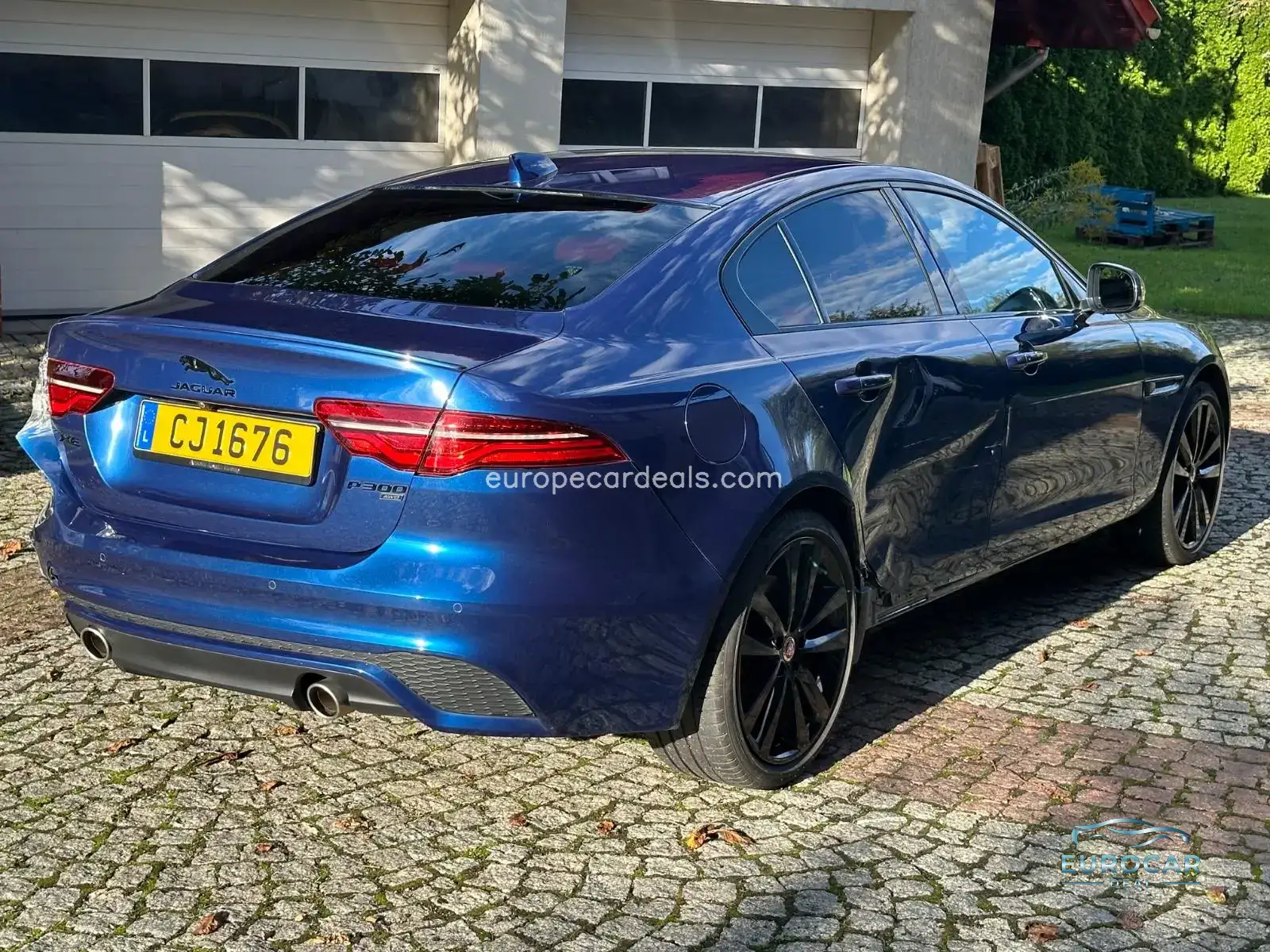 Jaguar XE
