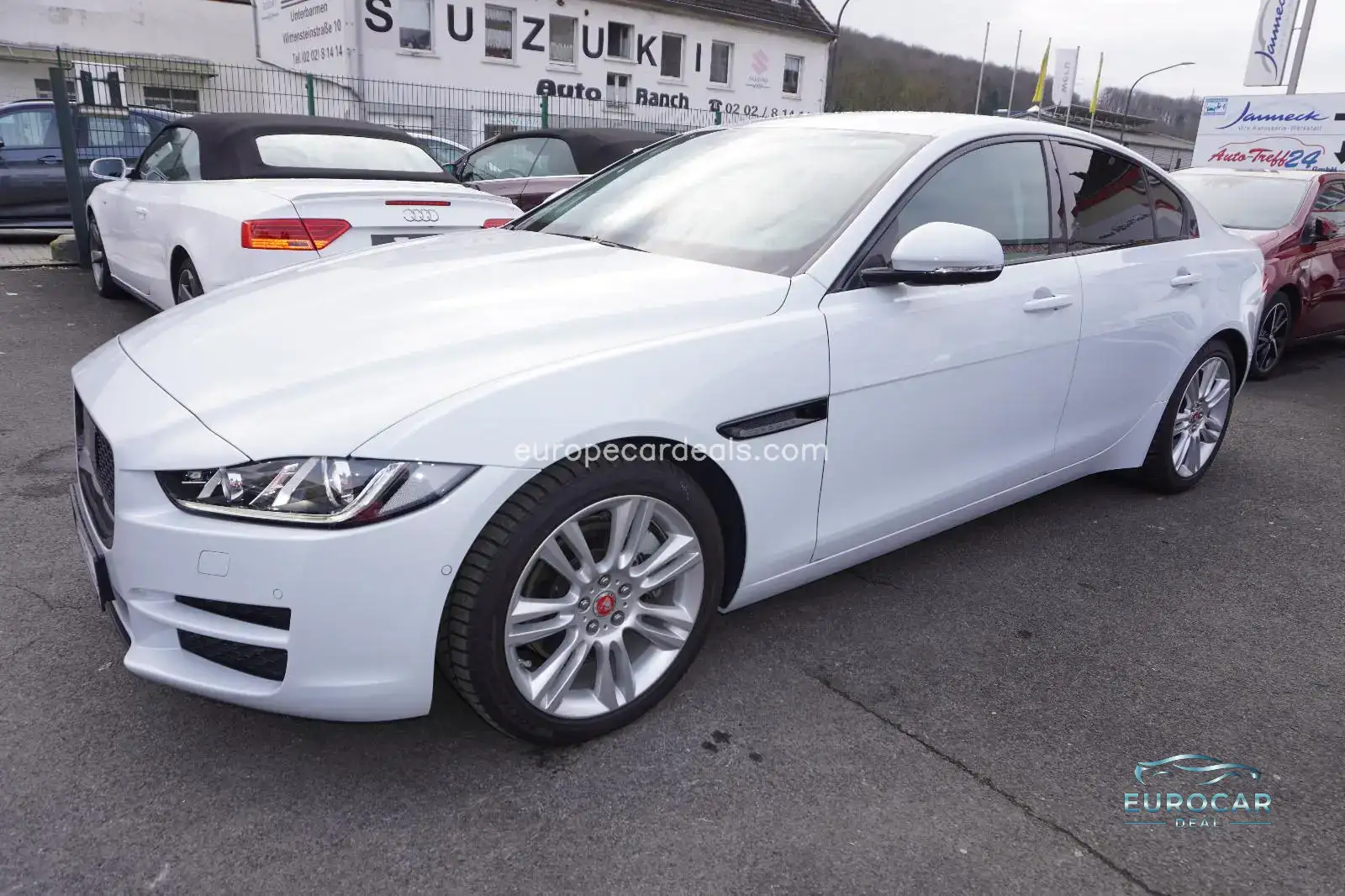 Jaguar XE