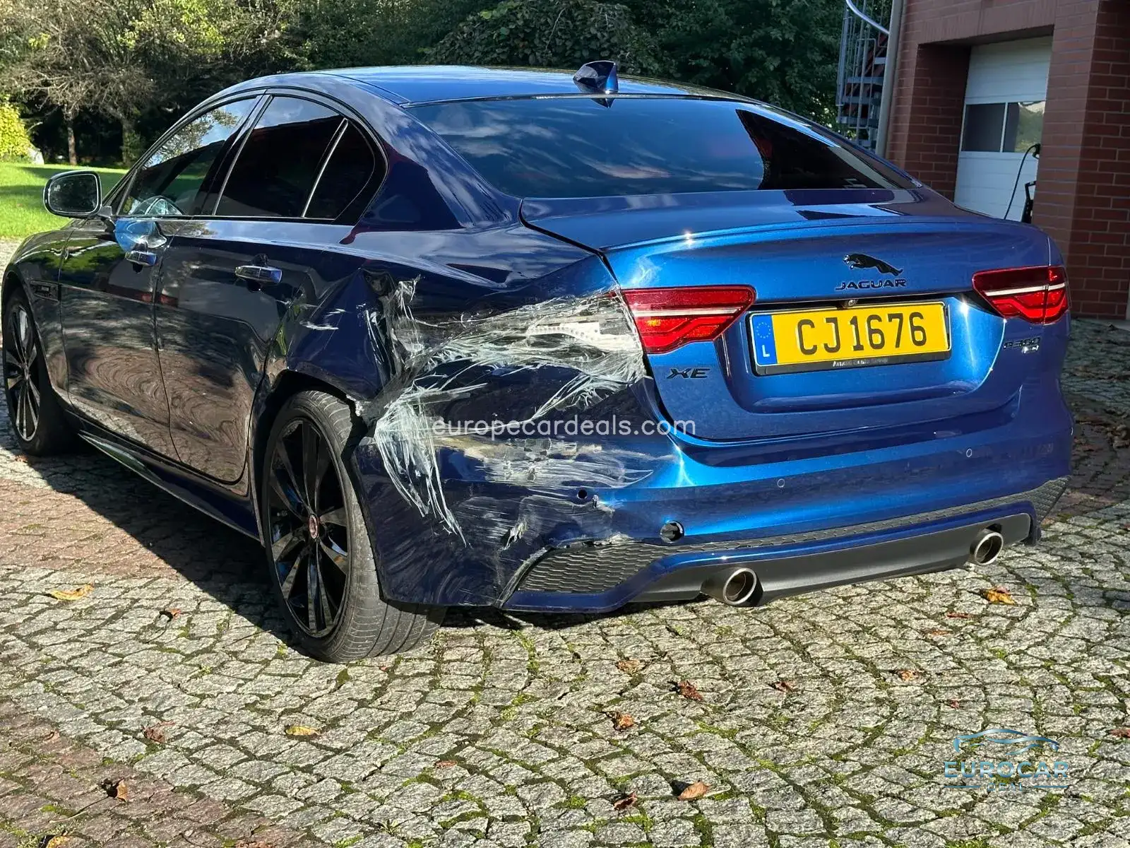 Jaguar XE