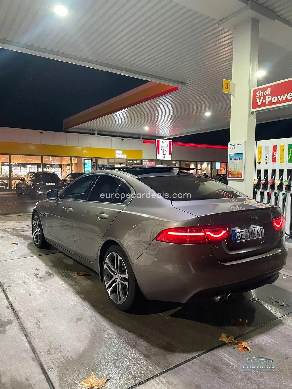 Jaguar XE