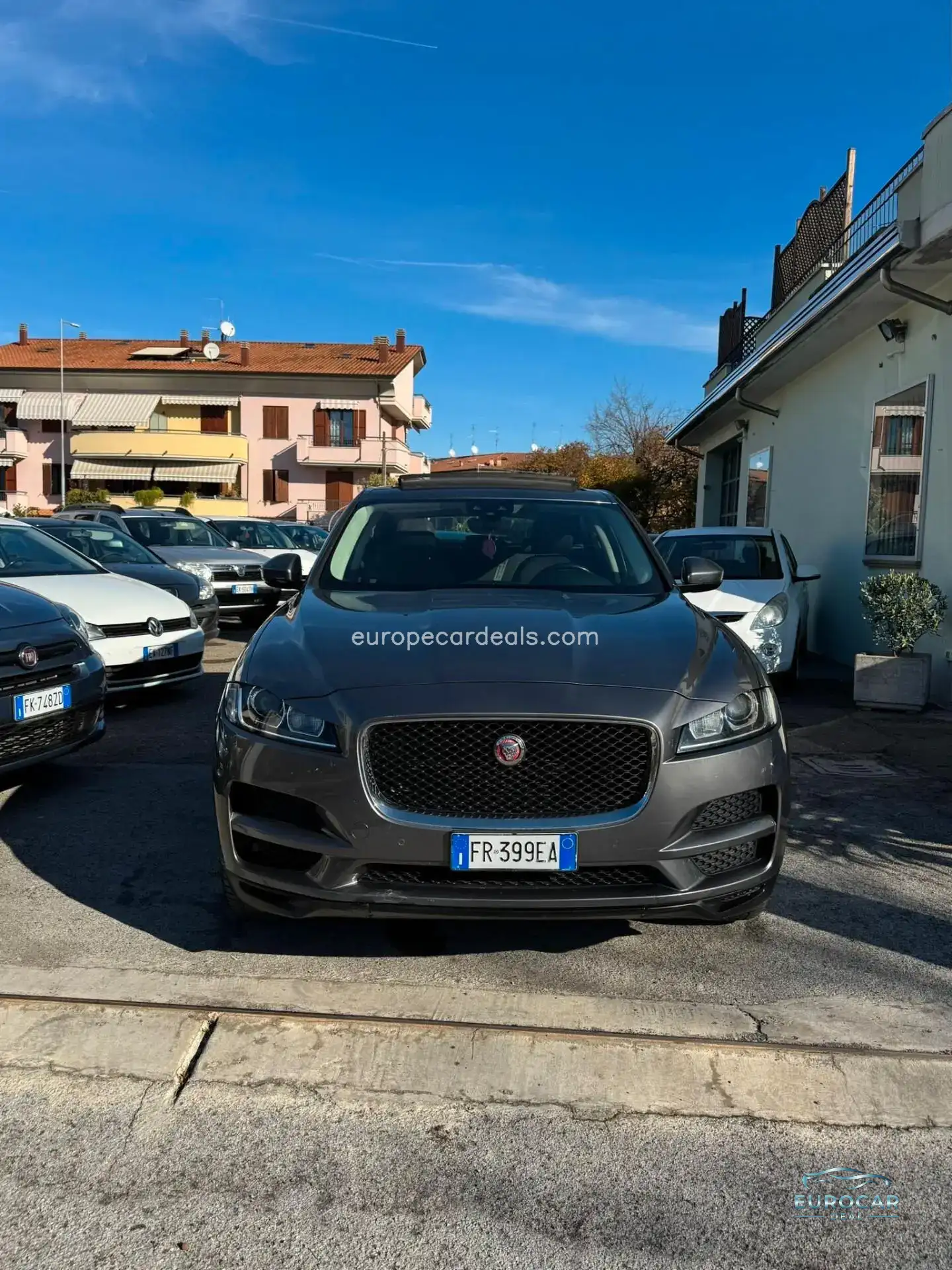 Jaguar F-Pace