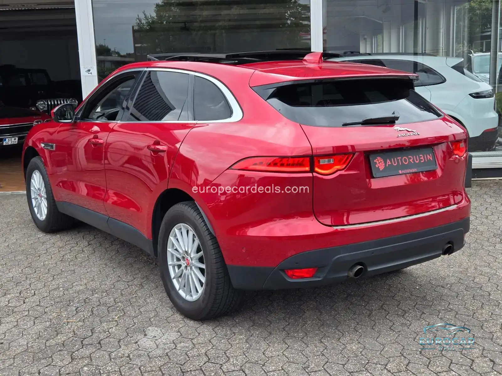 Jaguar F-Pace