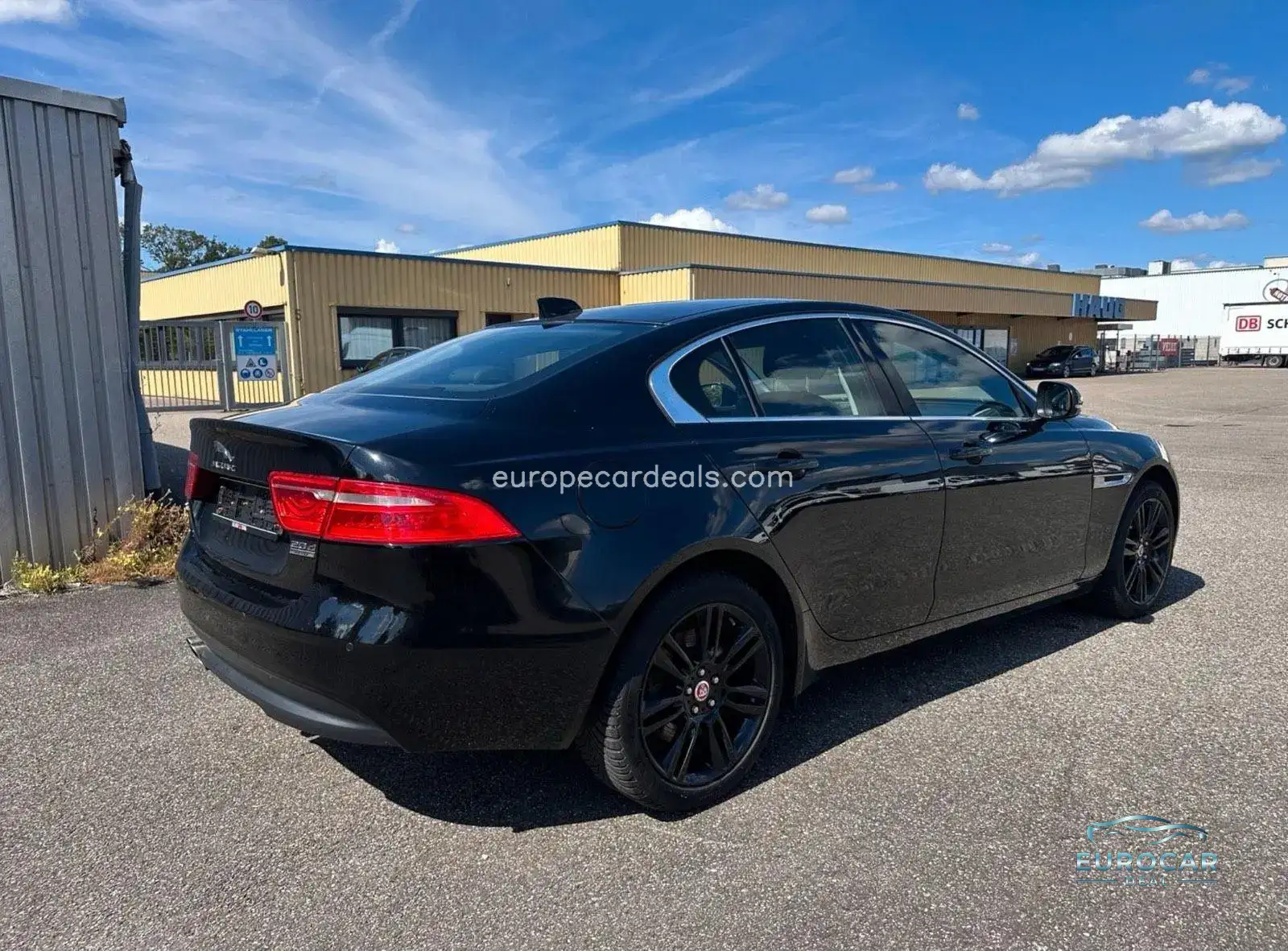 Jaguar XE