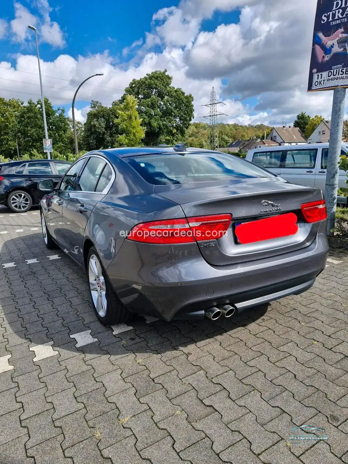 Jaguar XE