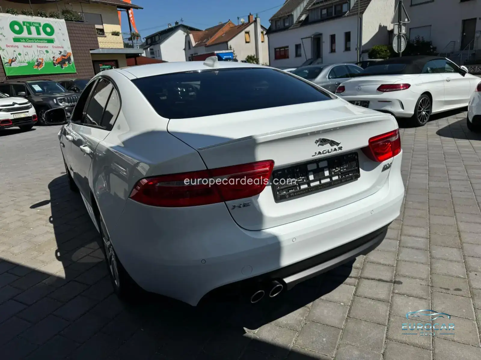 Jaguar XE