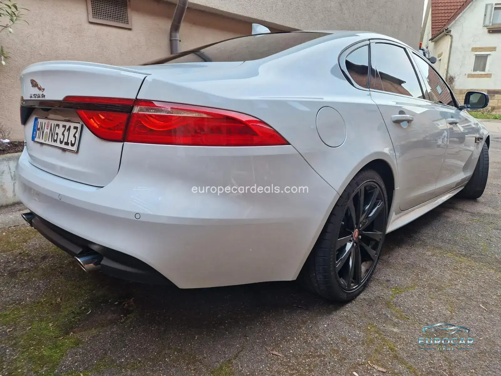 Jaguar XF