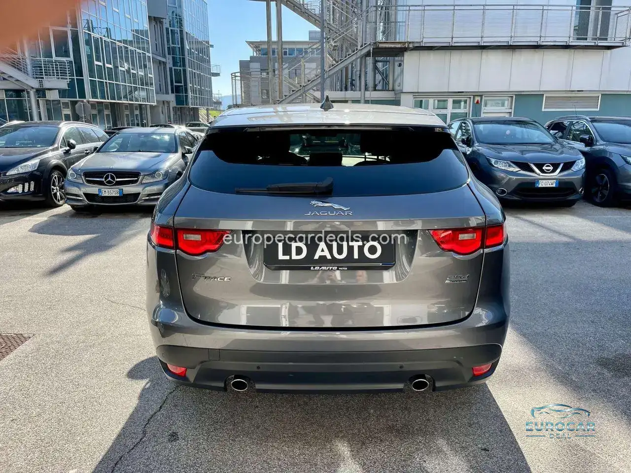 Jaguar F-Pace