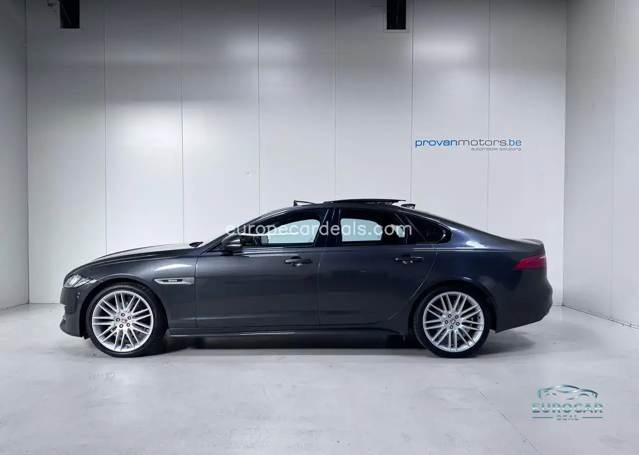 Jaguar XF