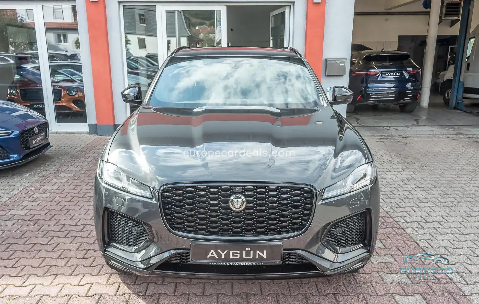Jaguar F-Pace