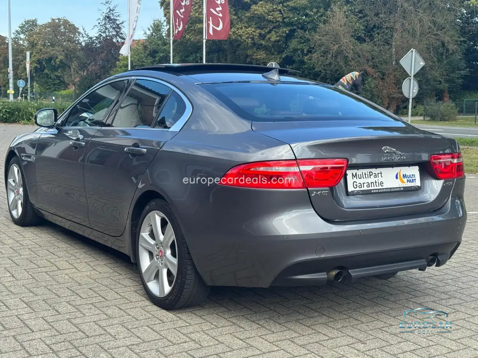 Jaguar XE