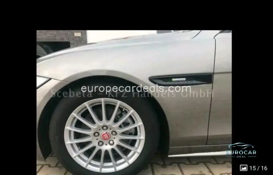 Jaguar XE