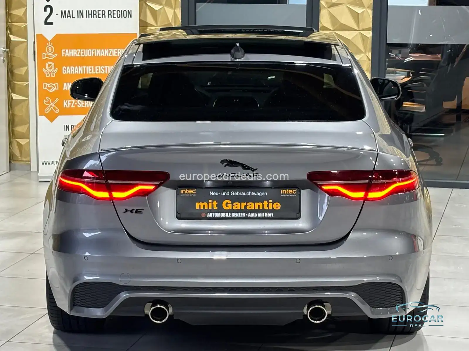 Jaguar XE