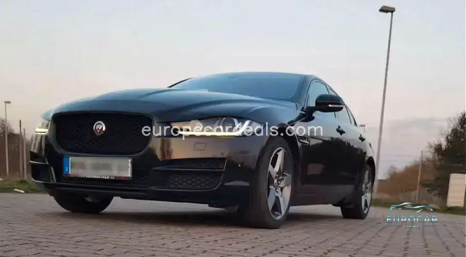 Jaguar XE