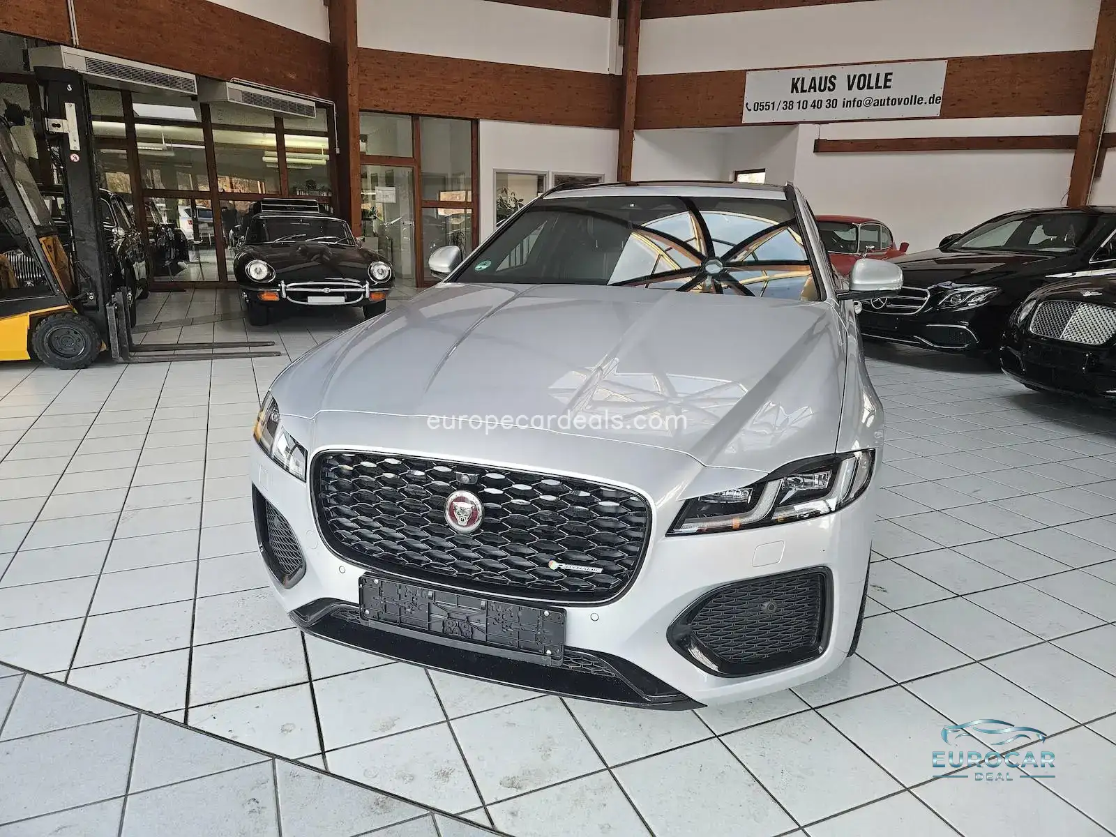 Jaguar XF