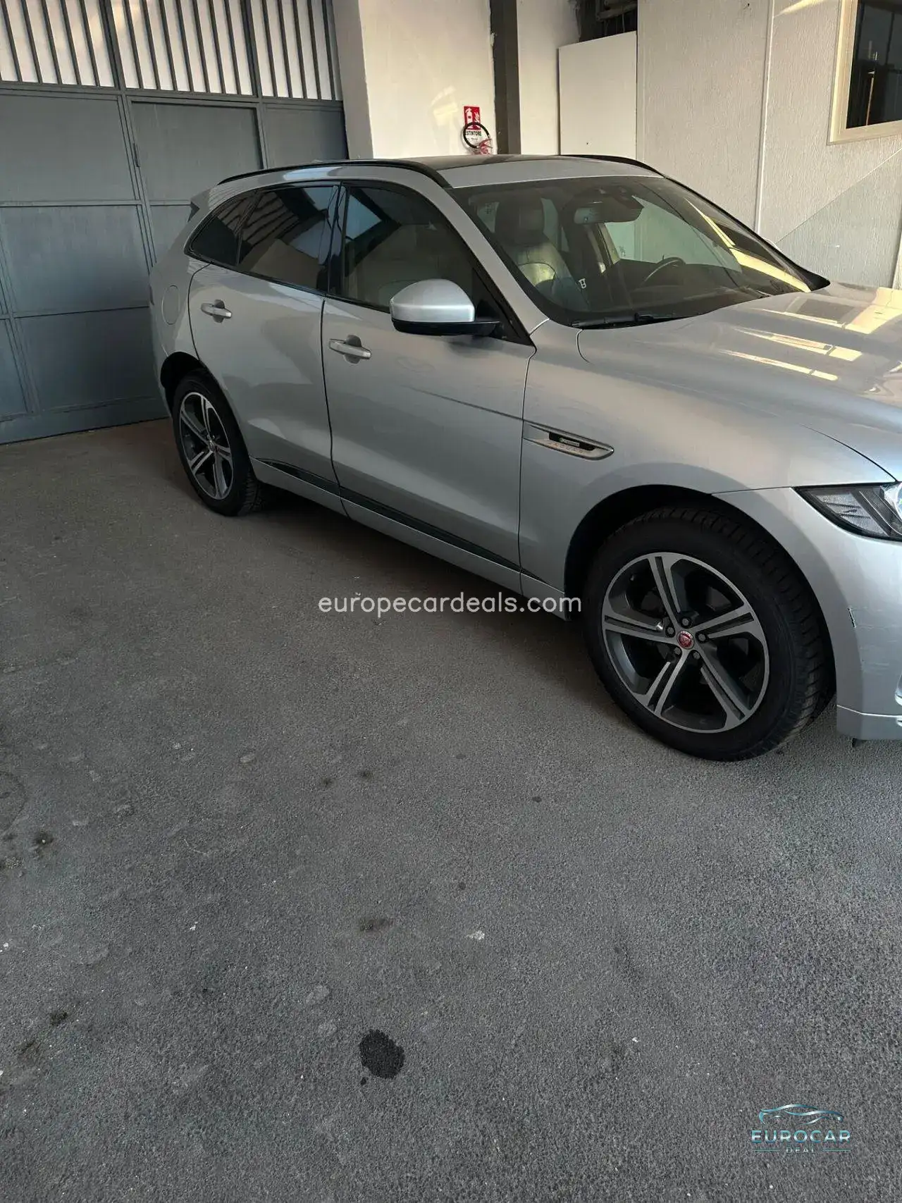 Jaguar F-Pace