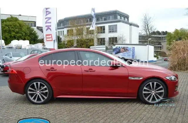 Jaguar XE