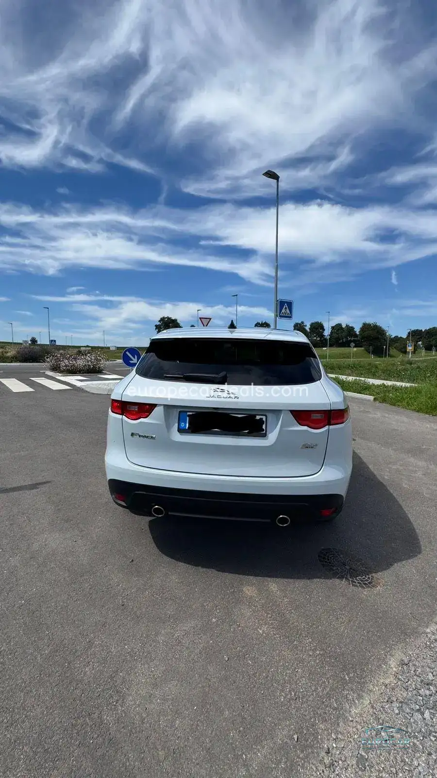 Jaguar F-Pace