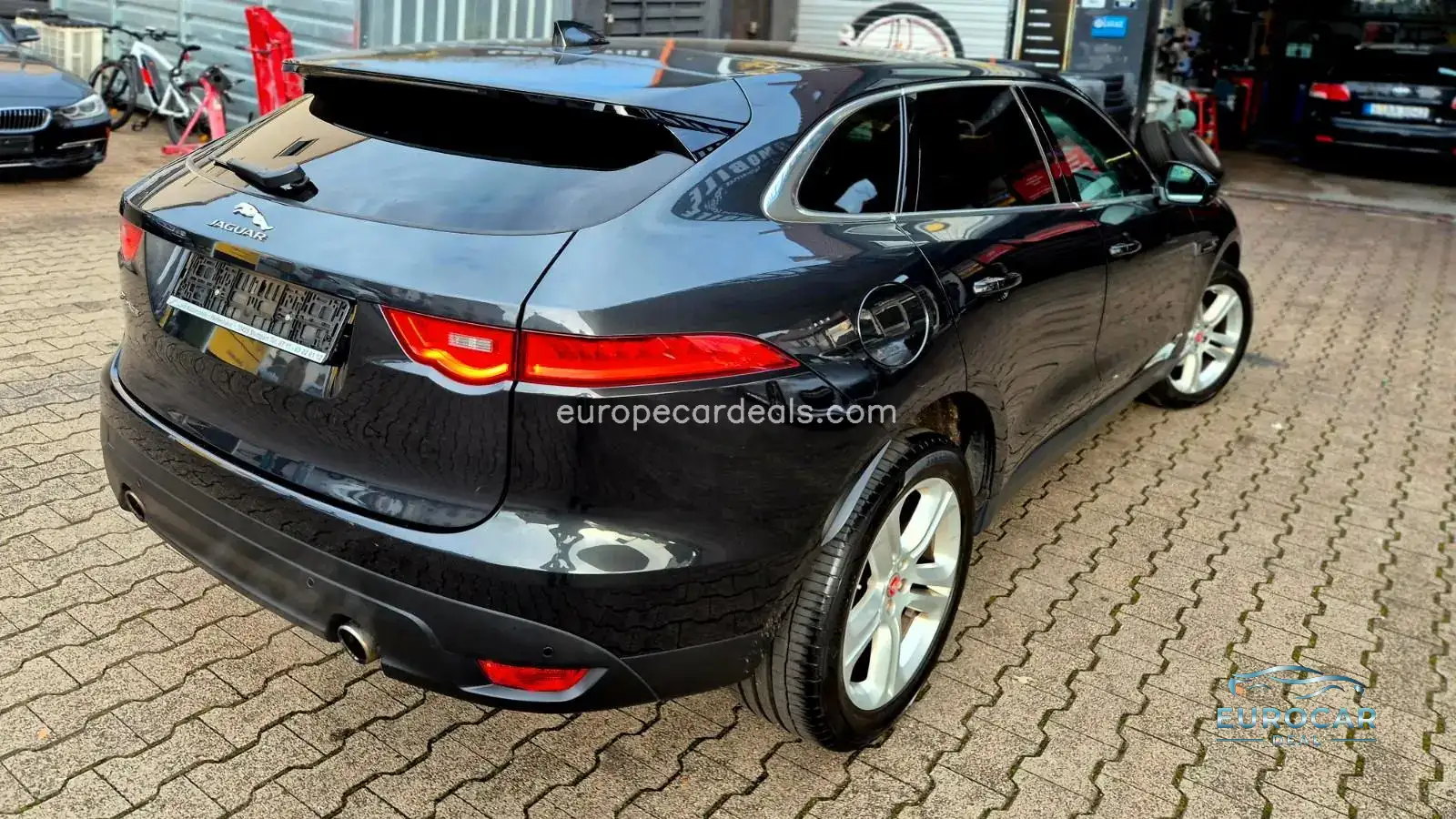 Jaguar F-Pace